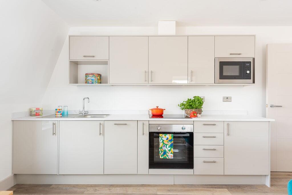 Main image of property: Harlow House,
Harlow Road, 
High Wycombe, 
HP13 6AA