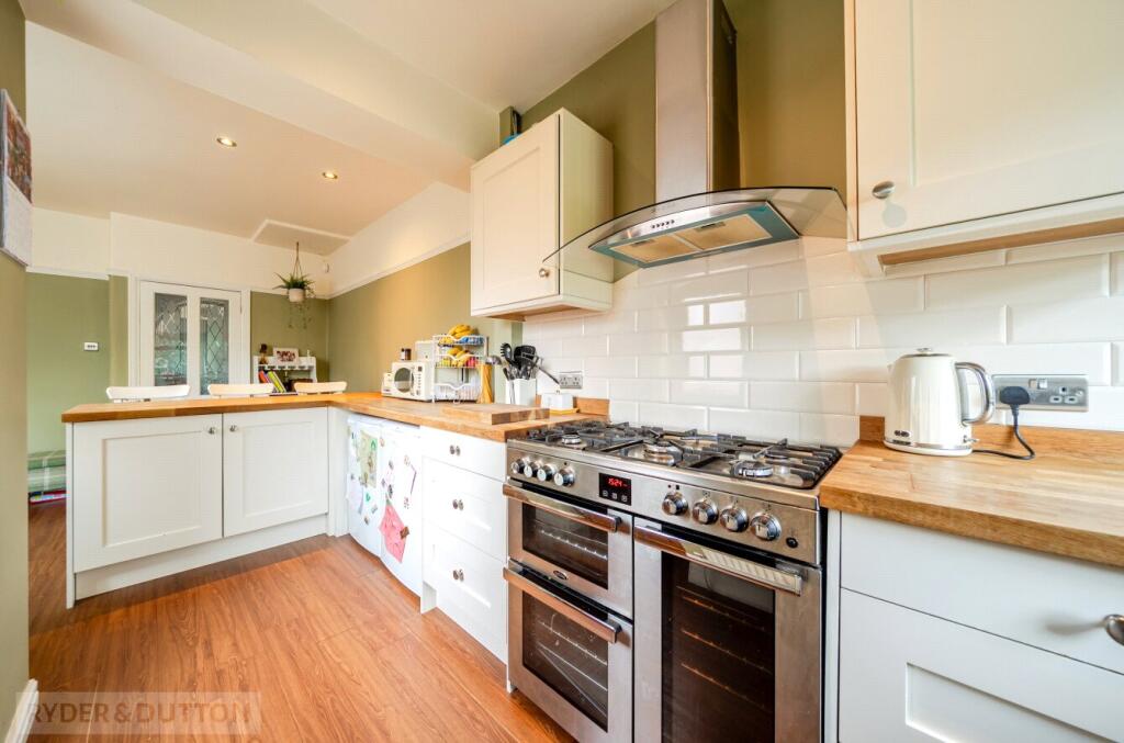 House in Oldham, Shaw and Crompton - View 5