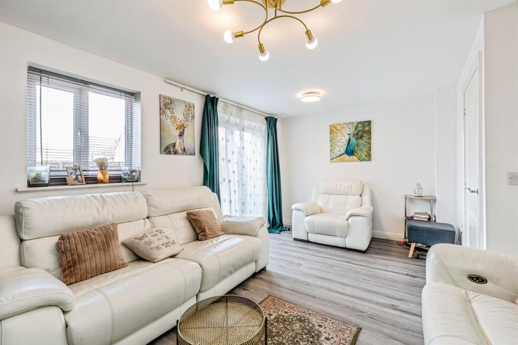 House in Bristol, Repton Grange, Brentry - More