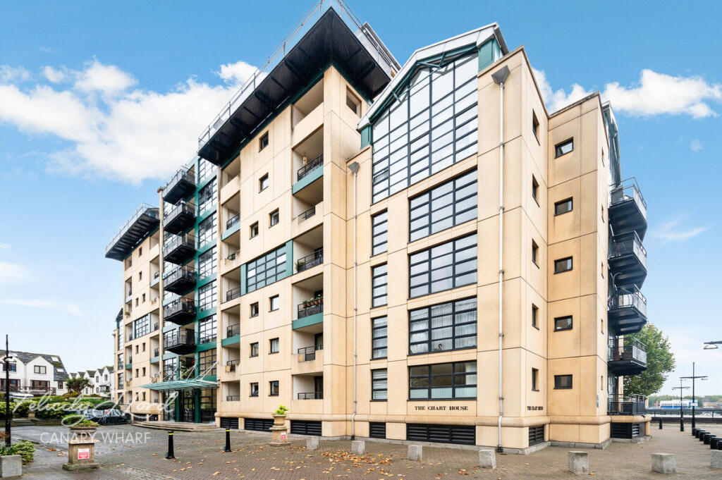 Studio apartment on Chart House, Burrells Wharf Square, London, E14, £275,000