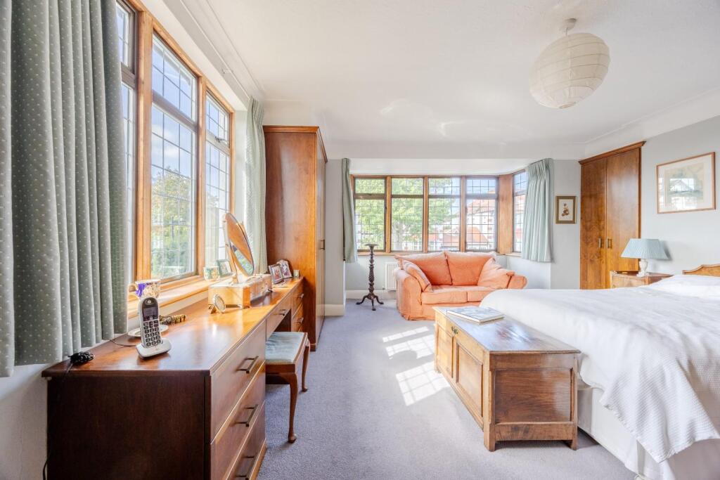 House in Southend-on-Sea, Leigh-on-Sea - View 4