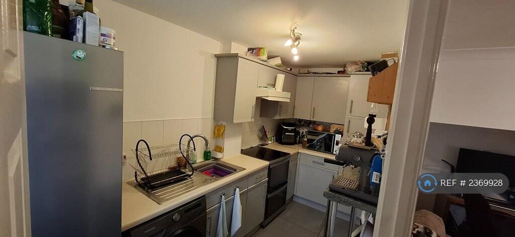 House in Brighton - View 3