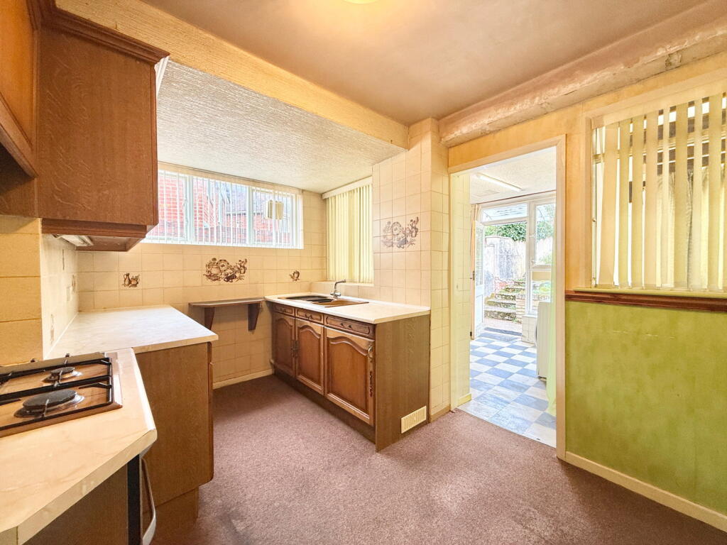 House in Dudley, West Midlands - View 4