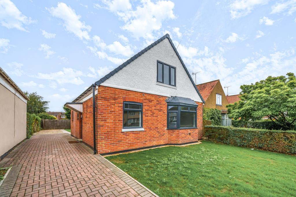 Main image of property: Whitley Wood Lane, Reading, RG2