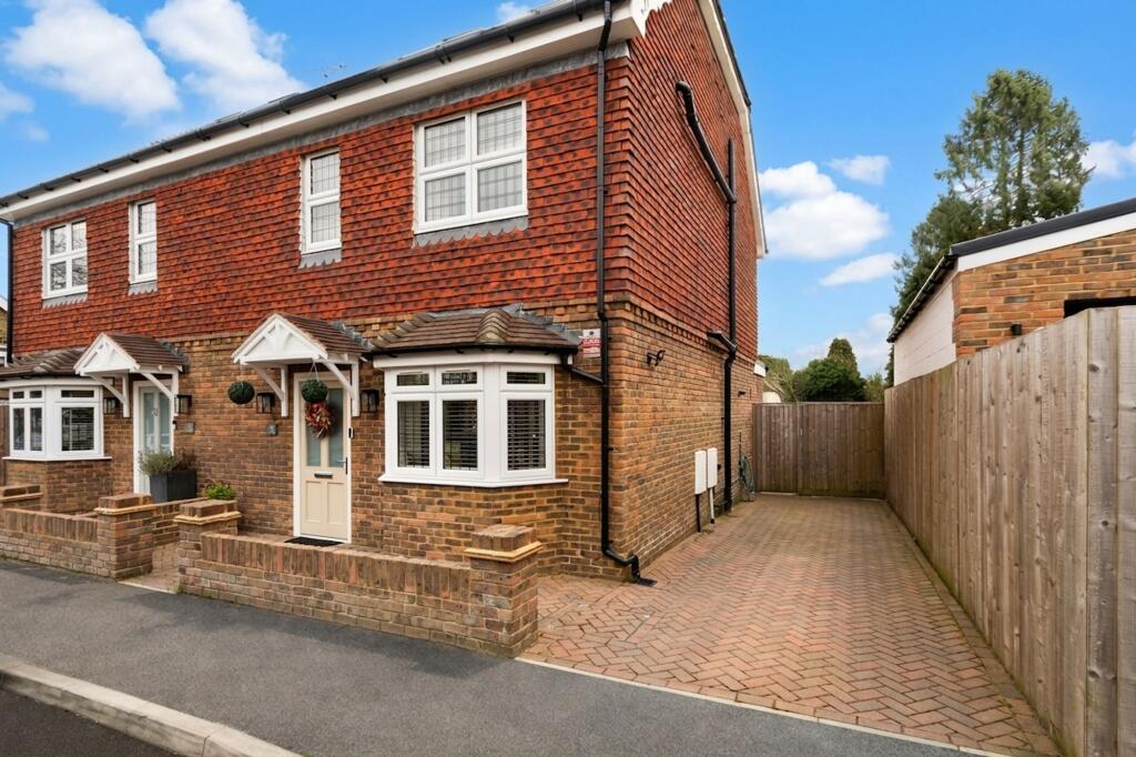 Main image of property: Chapel Road, Warlingham, CR6