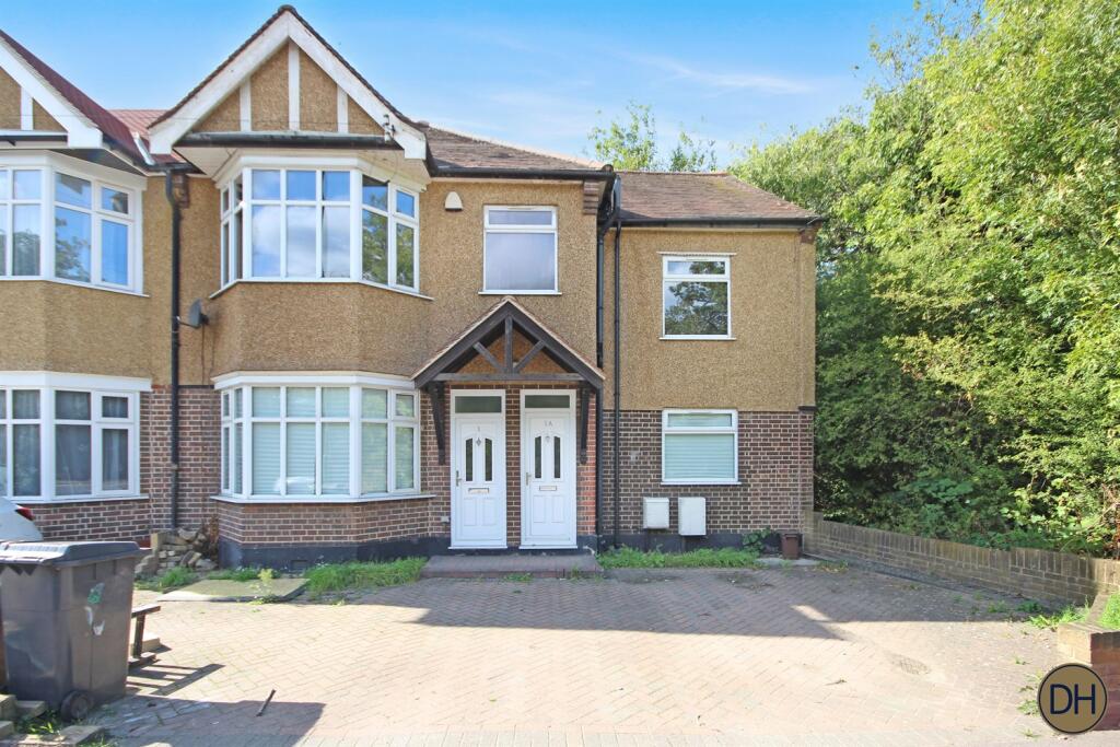 Main image of property: Woodford New Road, London, E17