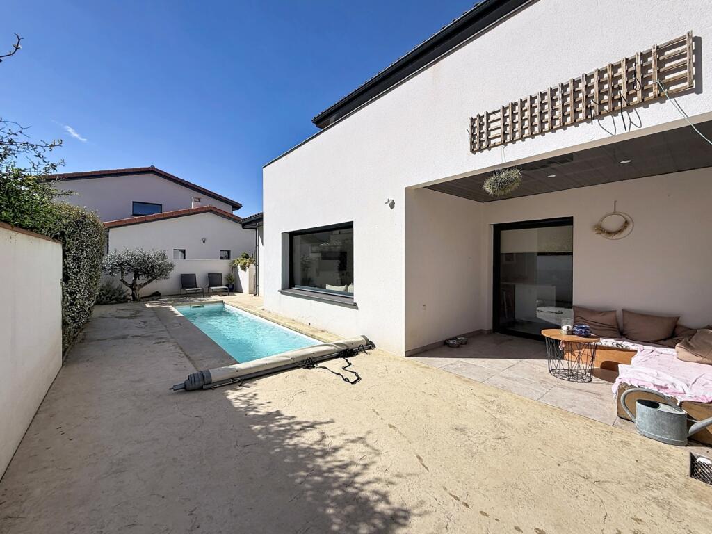 Main image of property: 66690 sorede