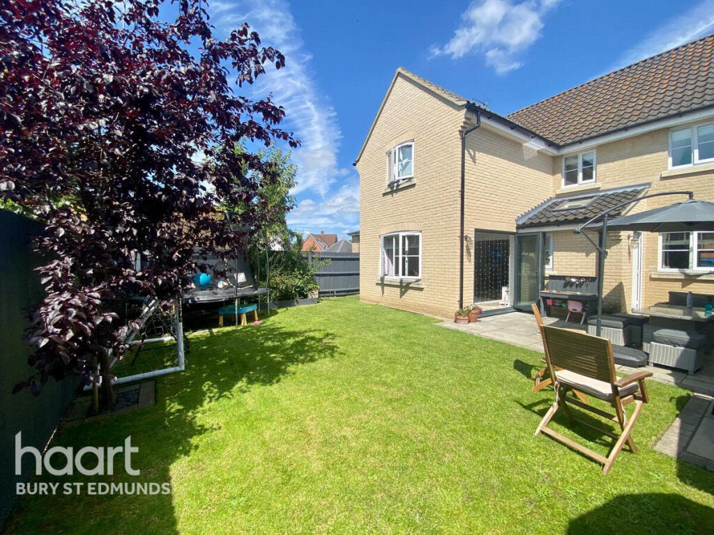House in Ipswich - View 2