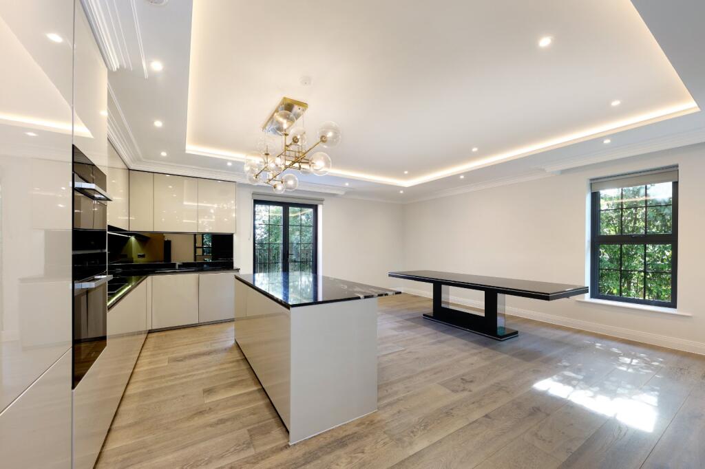 Apartment in Hemel Hempstead - View 5