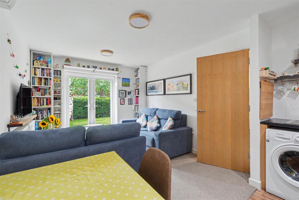 Apartment in Nottingham - More