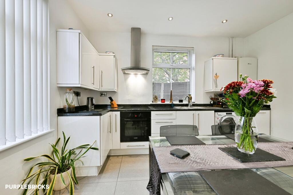 House in Nottingham - View 4