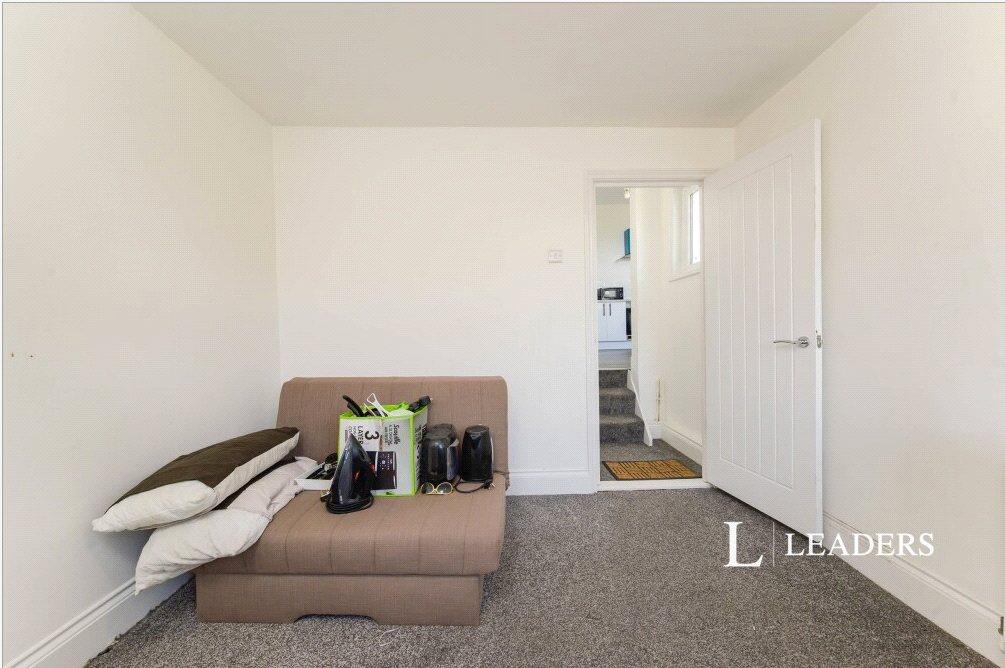 Apartment in Portsmouth - View 5