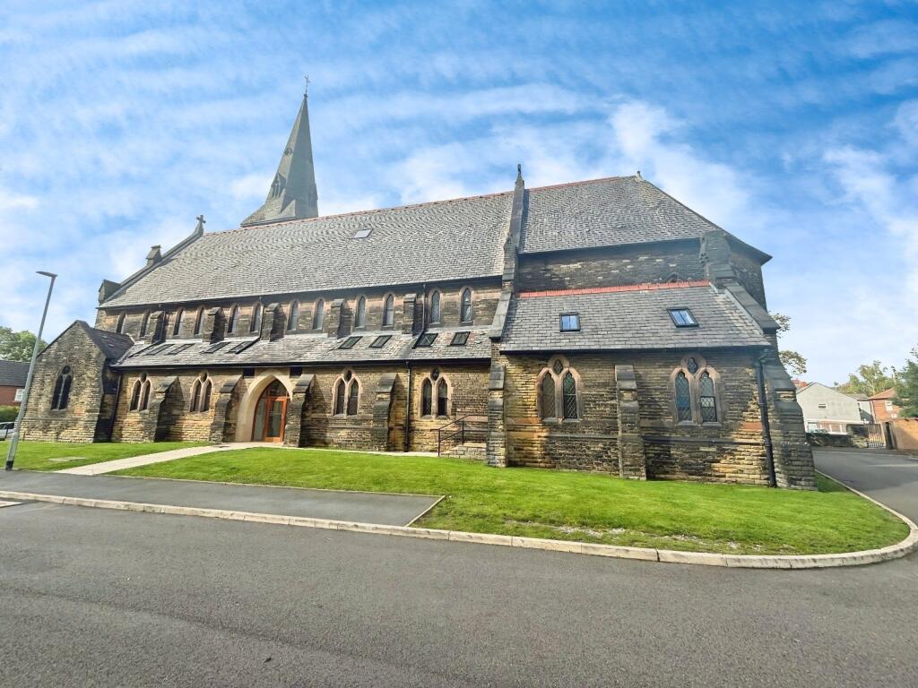 Main image of property: Steeple View Close, Hyde, Greater Manchester, SK14