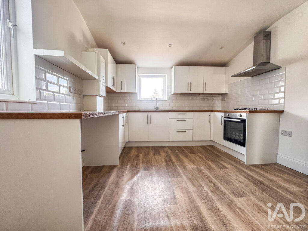 Apartment in Plymouth - View 5