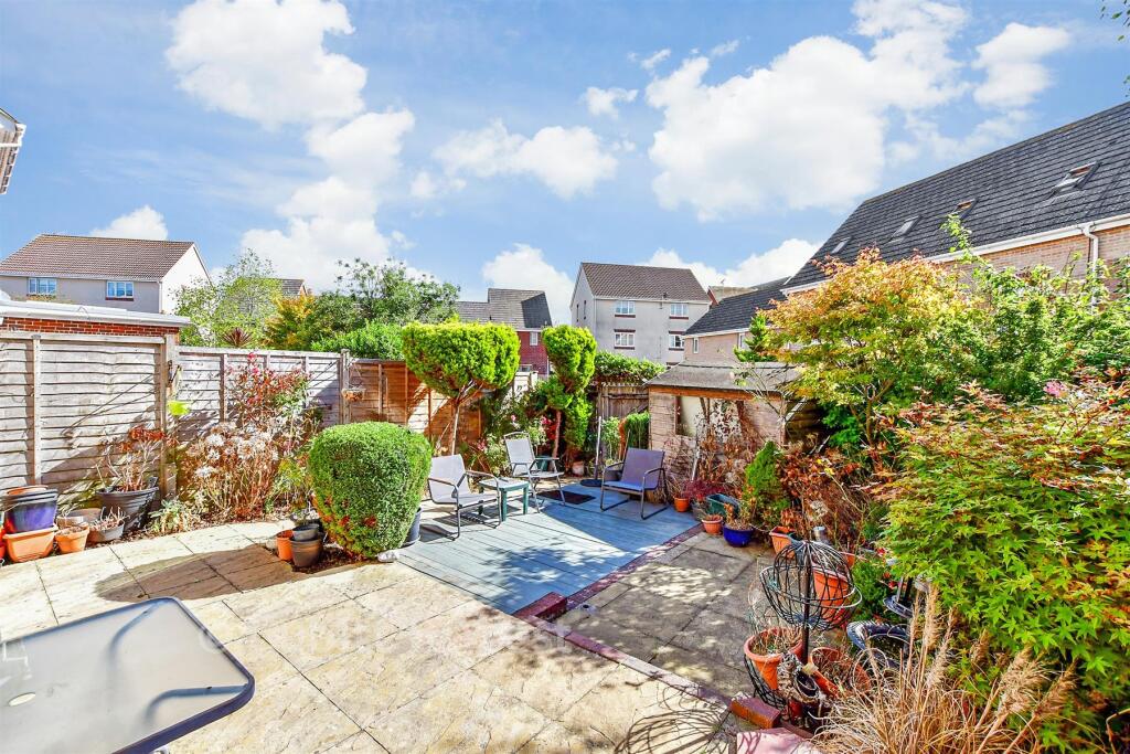 House in Arun, Toddington, Littlehampton - More