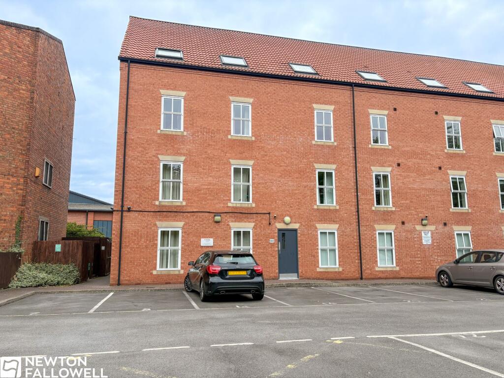 Main image of property: Carolgate Court, Retford, DN22
