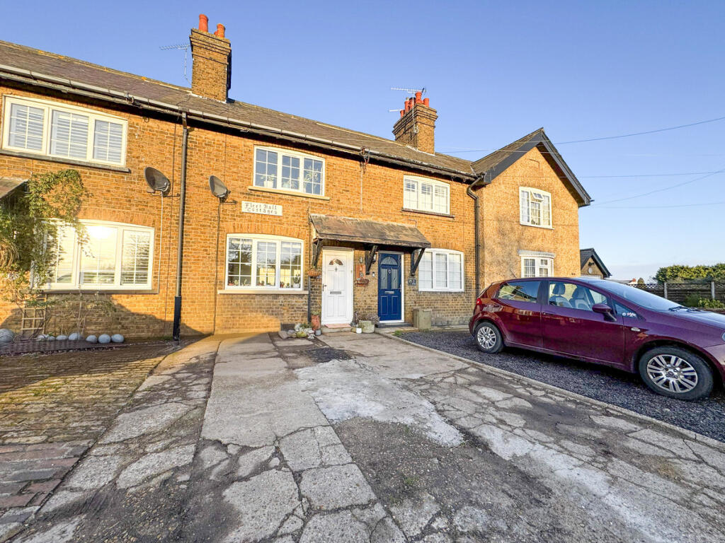 Main image of property: Sutton Road, Rochford, SS4 1