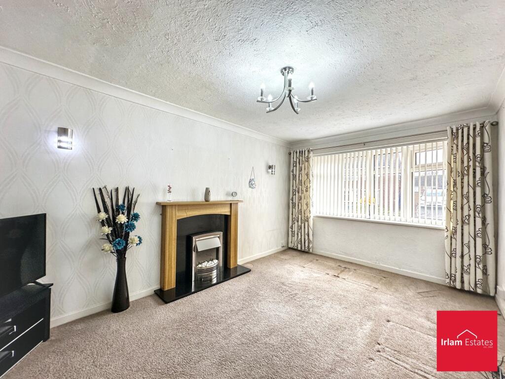 Broadway, Irlam, M44 photo 3