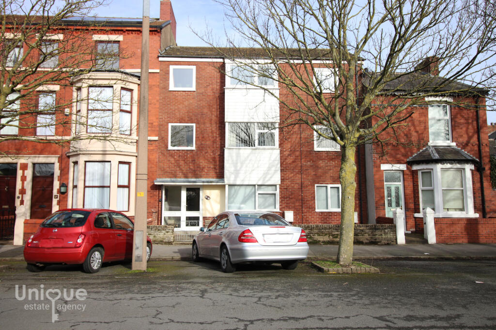 Main image of property: Flat 3, London Street, Fleetwood, FY7