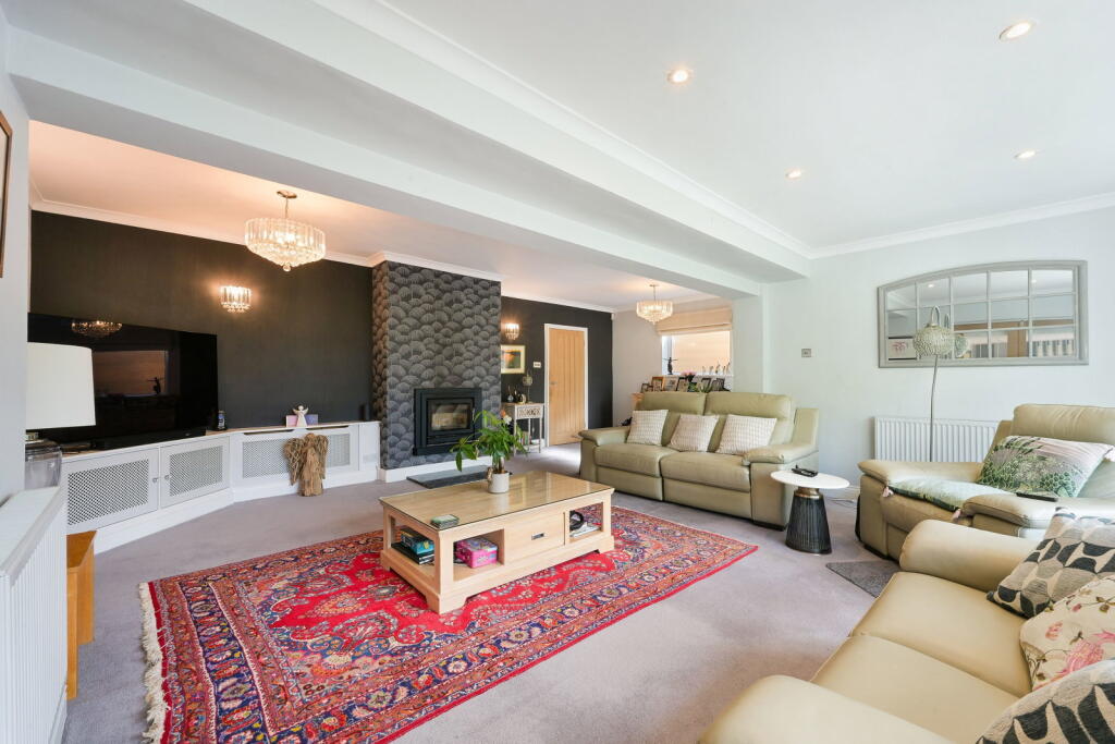 House in Redhill - View 2