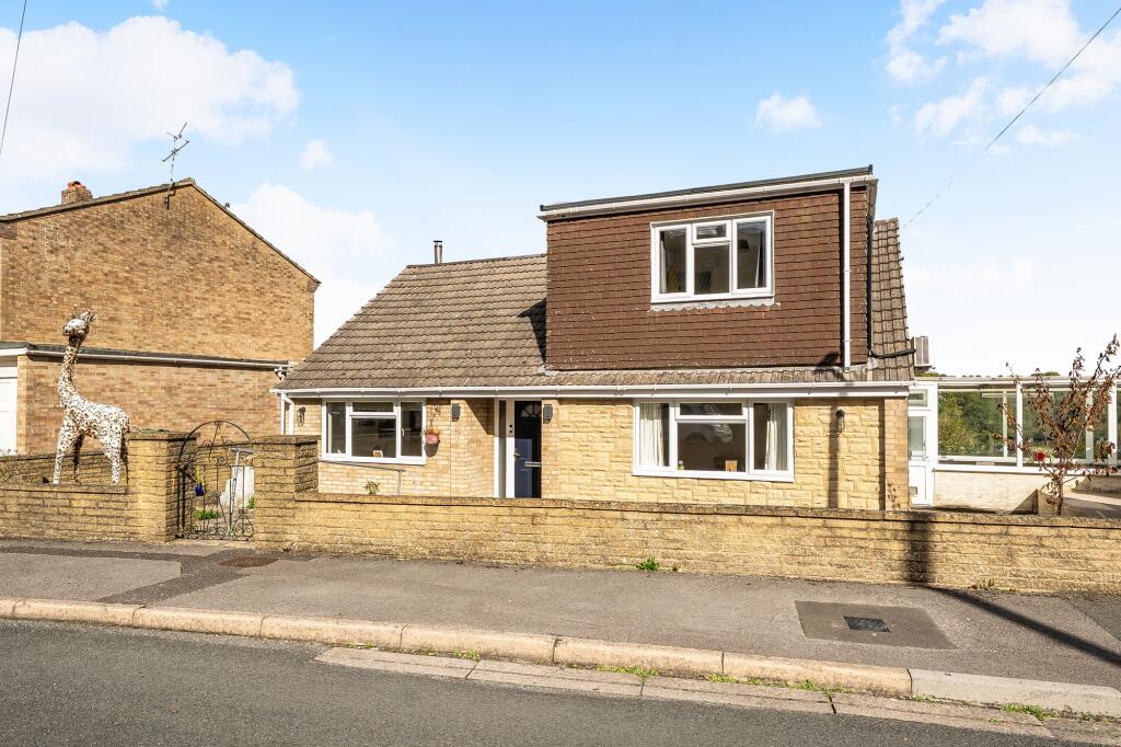 4-bed detached on Palmer Road, Salisbury, SP2, £465,000