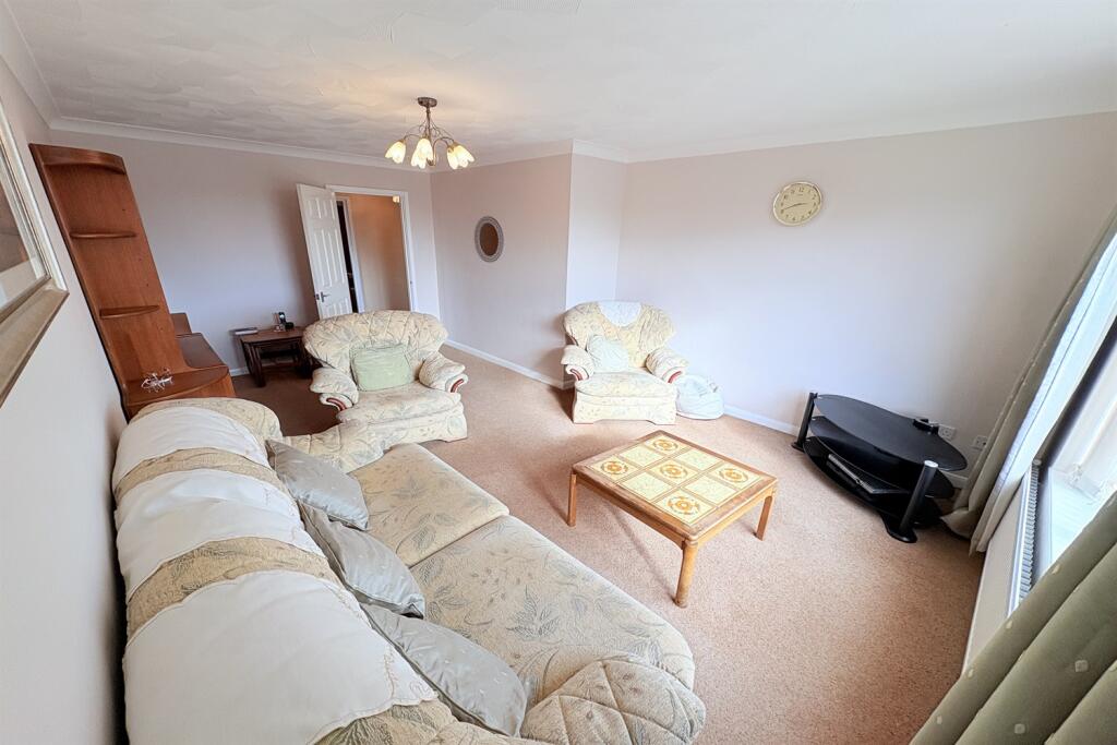 St. Edmunds Road, Acle, Norwich, NR13 photo 4
