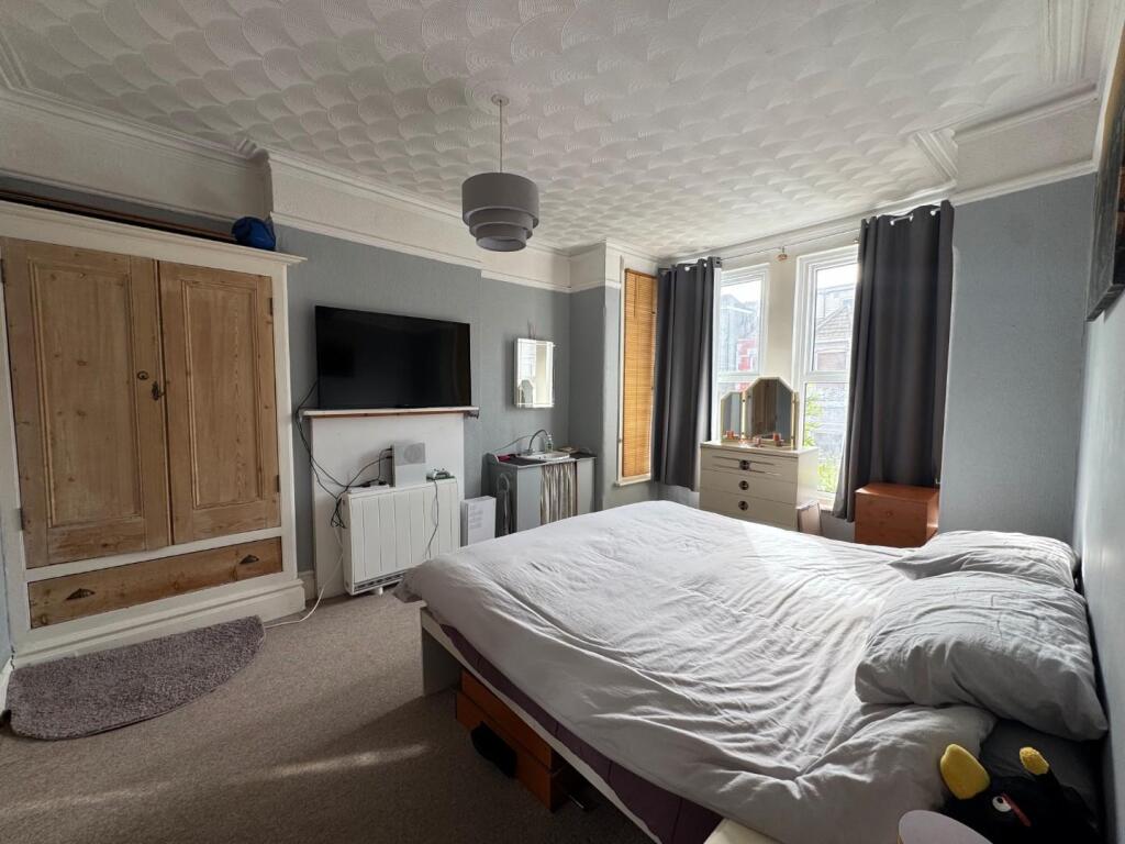 House in Portsmouth - View 5