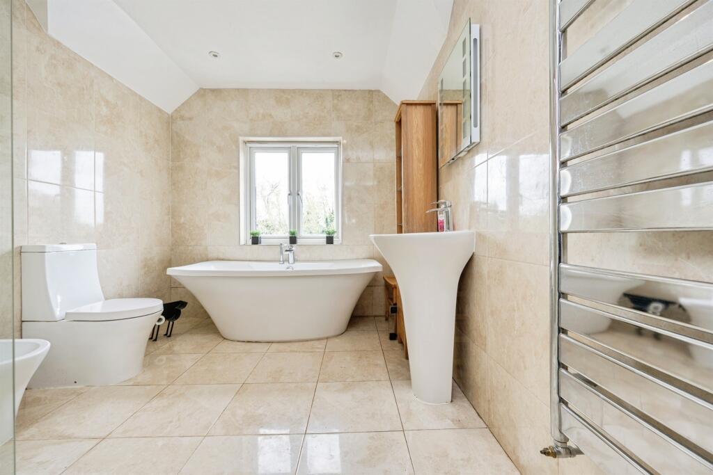 Additional image 48 of Radlett Road, Frogmore, St. Albans
