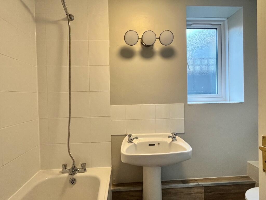 Additional image 4 of Montague House, Woodcock Street, Castle Cary, Somerset, BA7