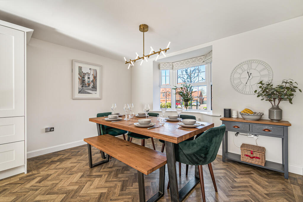 Orchid Close, Wilmslow, Cheshire, SK9 photo 4