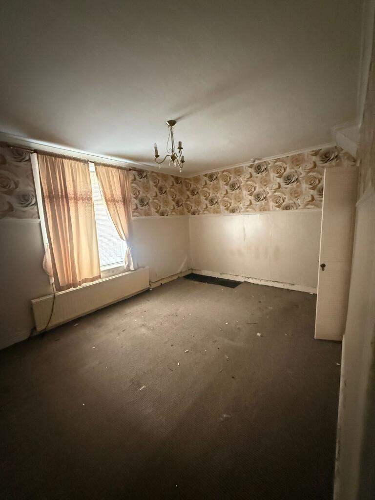 13 Micklehurst Road, Mossley, Ashton-Under-Lyne, Greater Manchester OL5 9NL photo 4