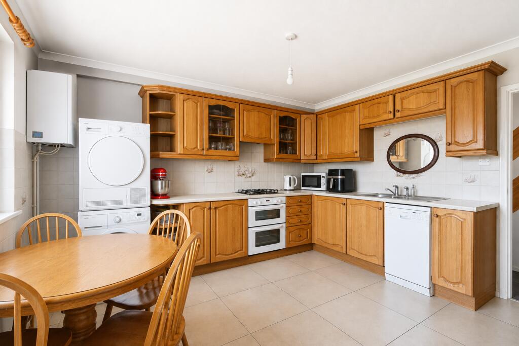 House in St Albans, New Greens - View 3