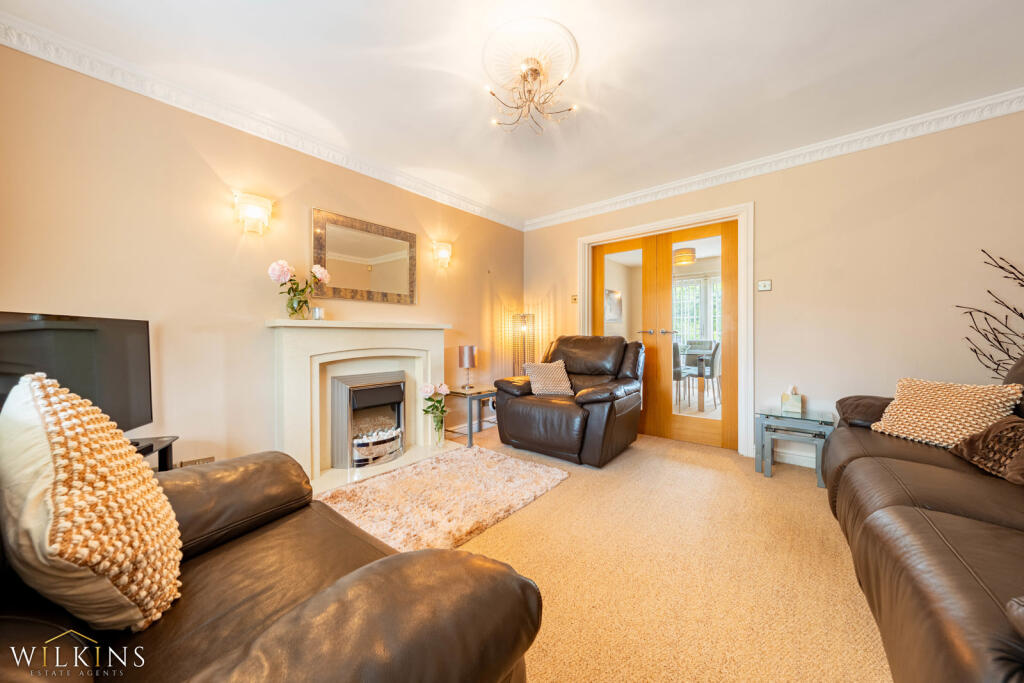 House in Nuneaton and Bedworth, Warwickshire - View 3