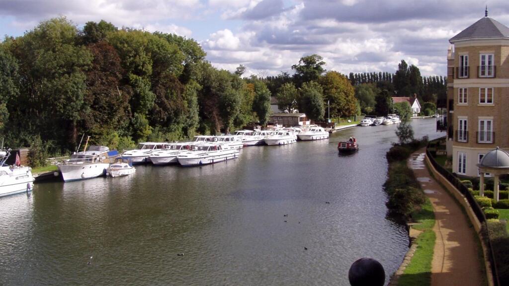 Apartment in Reading - View 2