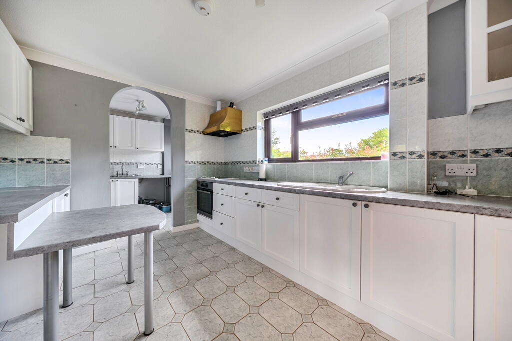 House in Basingstoke and Deane, Dummer - View 5