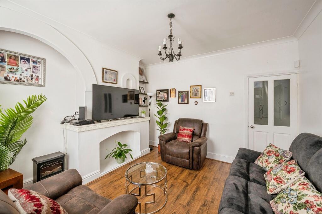House in Rotherham, South Yorkshire - View 5