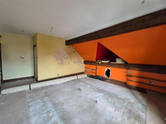 015 Penthouse Bedroom Fourteen.jpg