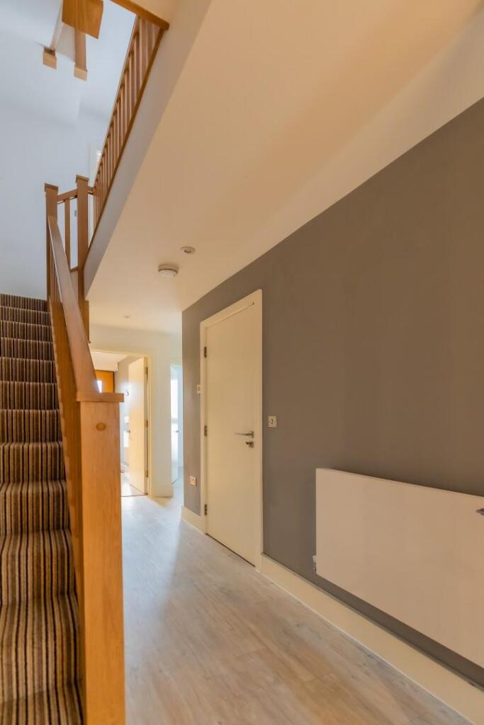 House in Cardiff, Grangetown - View 5