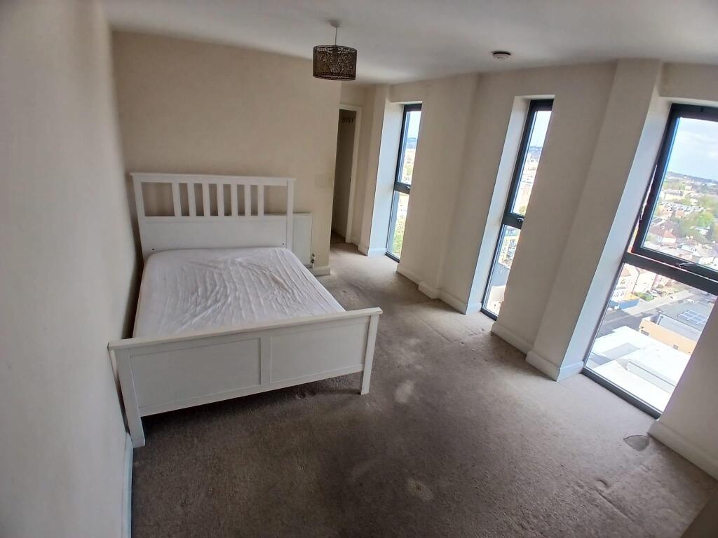 Main image of property: London Road, Croydon, CR0