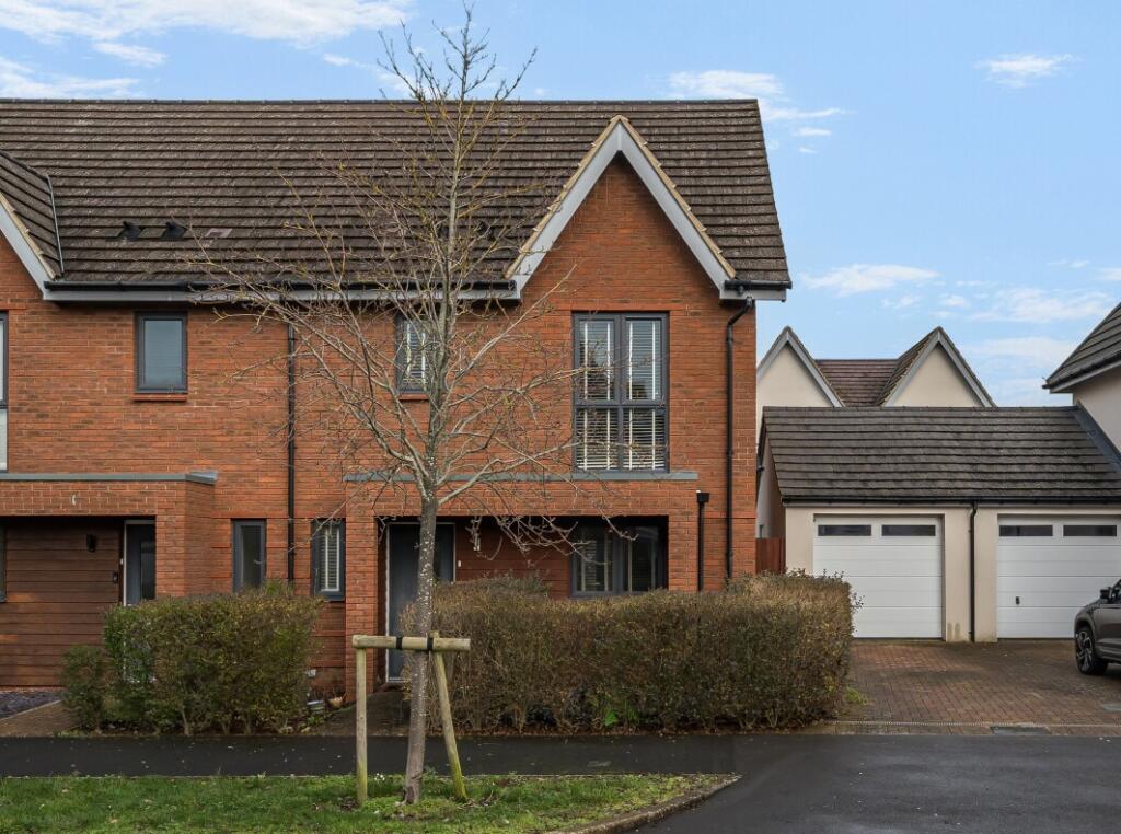 3-bed semi-detached on Woolner Road, Tadpole Garden Village, Swindon, SN25, £350,000
