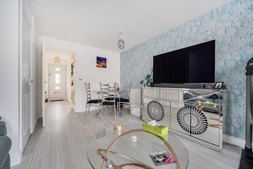 Englefield Way, Basingstoke - View 3