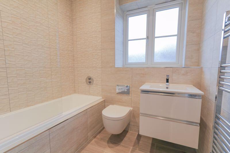House in Southampton - More