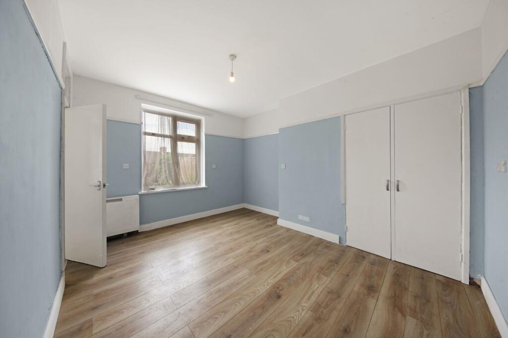 House in London - View 3