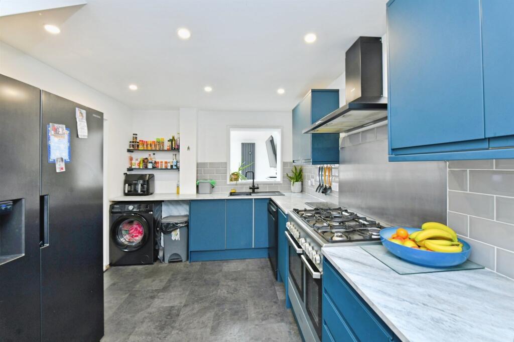 House in Plymouth - View 3