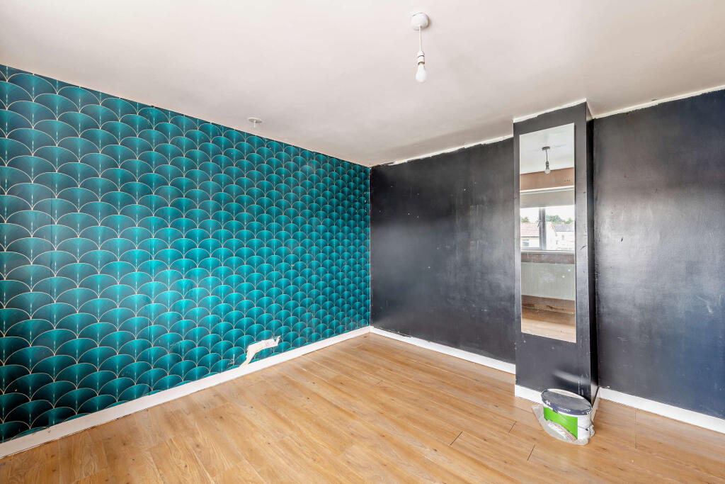 House in Knowsley, Prescot - More