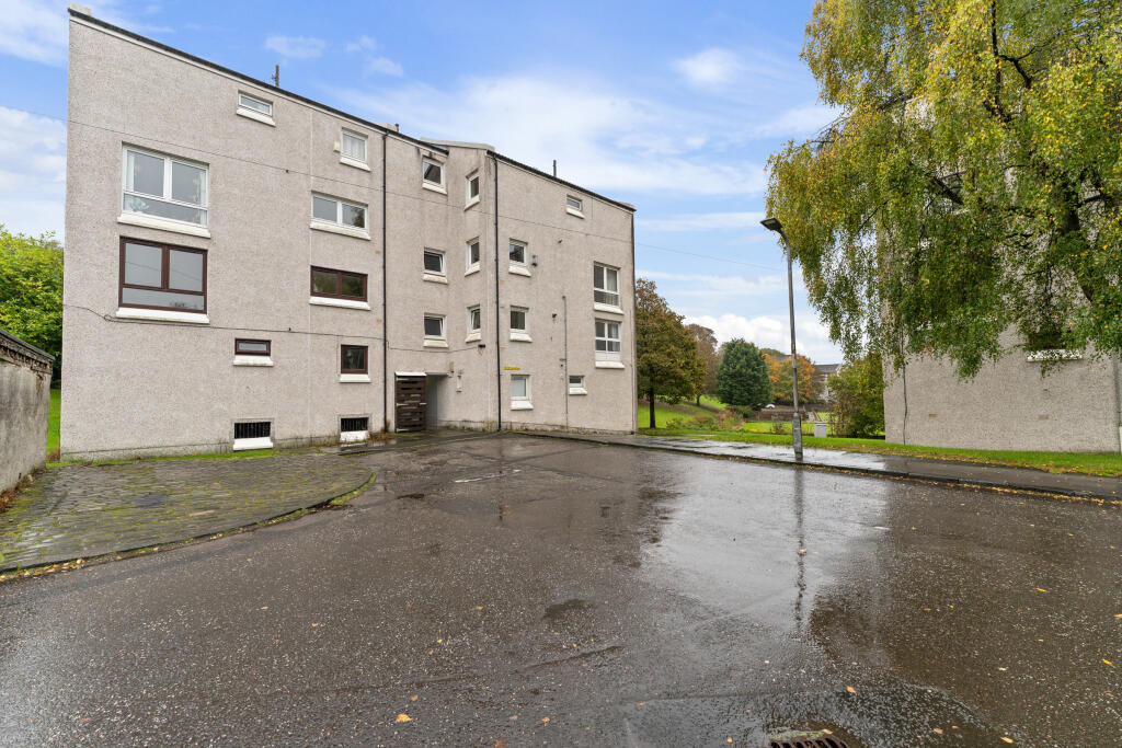 The Auld Road, Village, Cumbernauld, North Lanarkshire