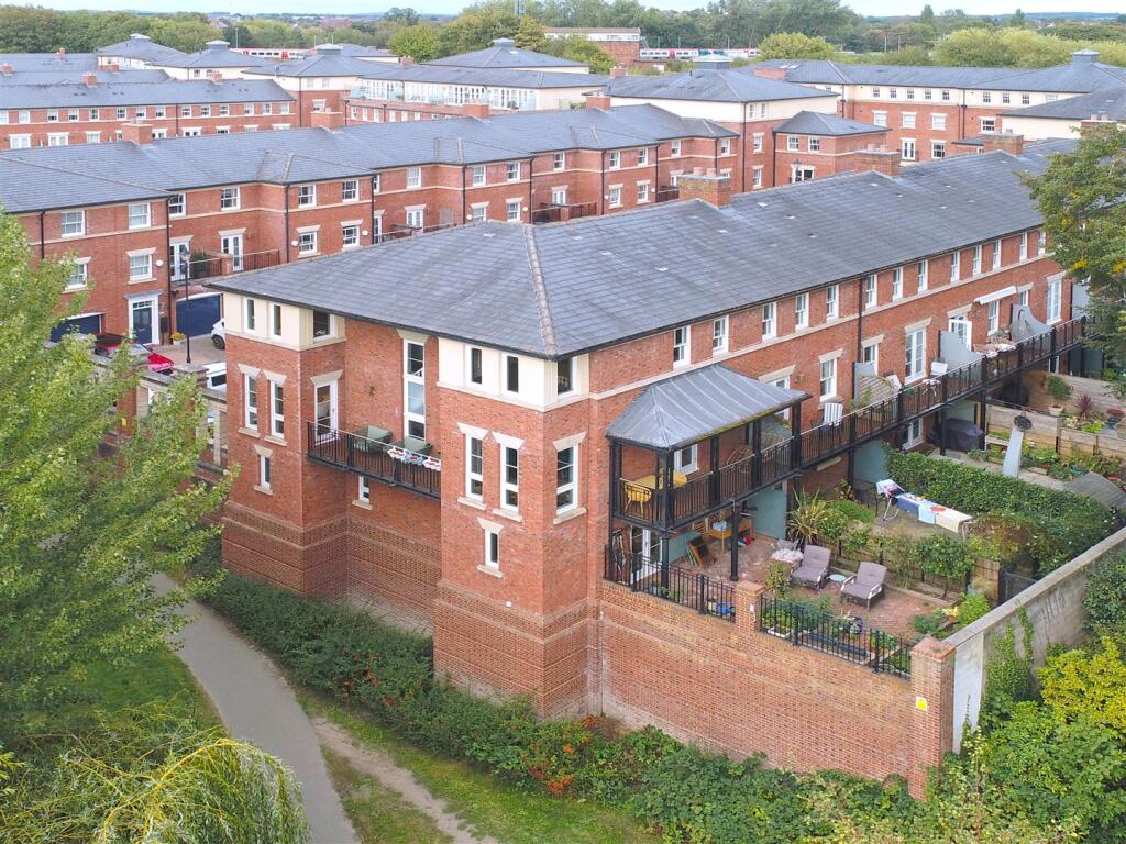 4-bed house on Amber Rise, The Old Meadow, Abbey Foregate, Shrewsbury, £725,000