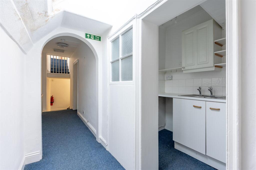 House in York - View 5