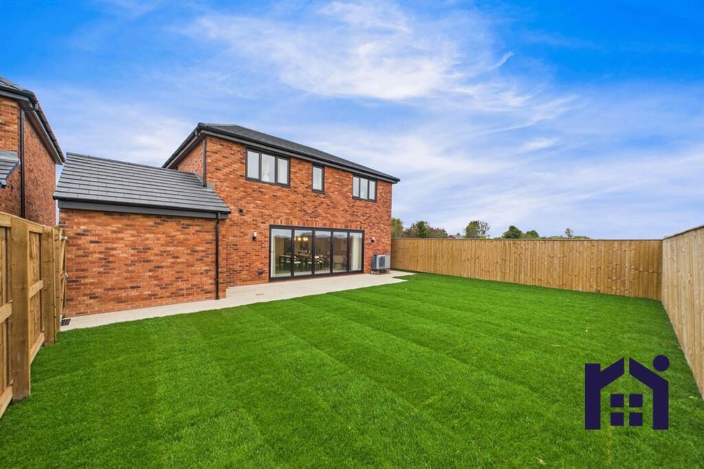 Laurel Gardens, Farington Moss, PR26 6BH photo 4