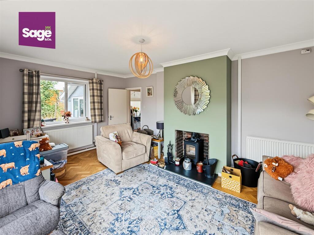 House in Risca - View 3
